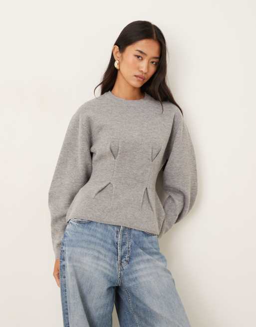 Gina Tricot - Gebreide gevormde sweater met peplum, lange mouwen en ronde hals in gemêleerd middengrijs