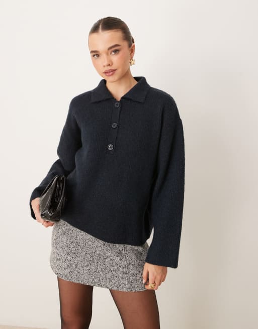 Gina Tricot - Gebreide top met polokraag, knopen en lange mouwen in blauw