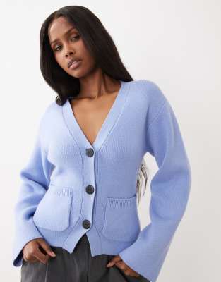Geformte Strickjacke in Blau Blau S