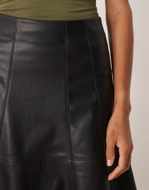 Gina Tricot - Geplooide midirok van PU in zwart, 4 van 5