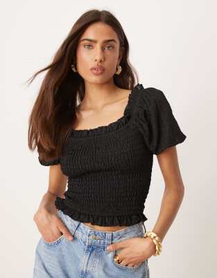 Gina Tricot - Gerafftes Top in Schwarz mit Puffärmeln und Rüschen