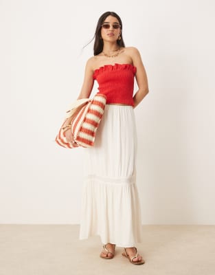 Gina Tricot - Gestufter Maxirock in Creme mit Spitzeneinsatz-Weiß