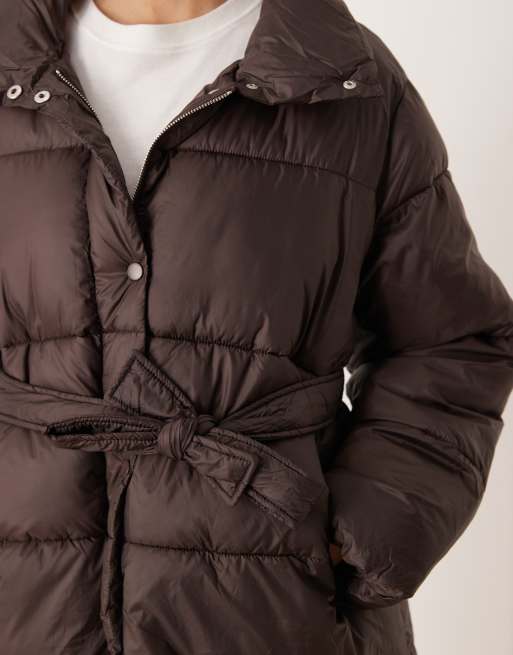 Gina Tricot - Gewatteerd jack met ceintuur in donkerbruin, 4 van 4