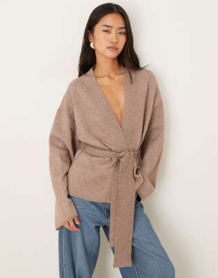Gina Tricot - Gewickelte Kimono-Strickjacke in braun meliert-Brown