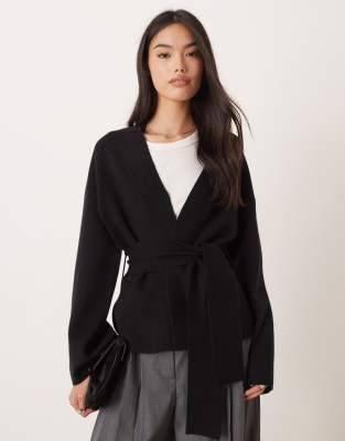 Gina Tricot - Gewickelte Kimono-Strickjacke in Schwarz