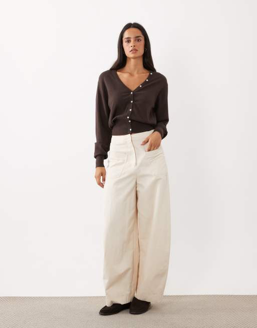 Gina Tricot gilet cintré à la taille ajusté en marron chocolat, 3 de 4