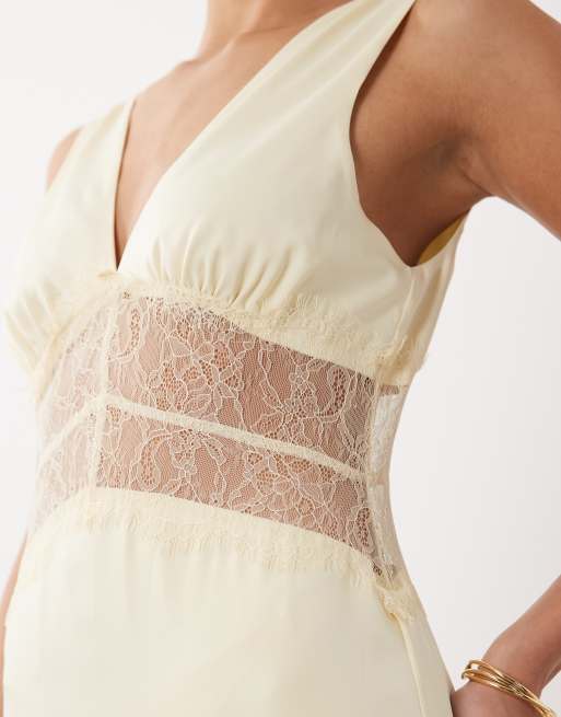 Gina Tricot – Gul maxiklänning i satin och spets, 4 av 4