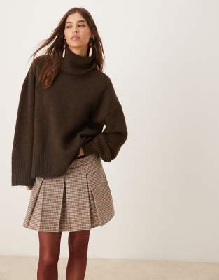 Gina Tricot - Hochgeschlossener, langärmliger Strickpullover aus Wolle und Alpakawolle in Dunkelbraun-Brown
