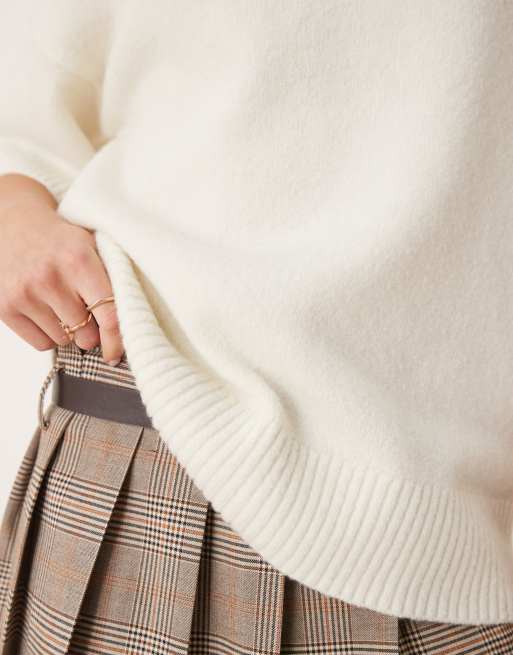 Gina Tricot - Hvid oversized sweater med korte ærmer, 3 af 4
