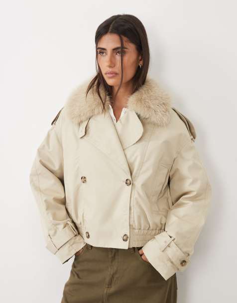 Gina Tricot jacka med kort fuskpälskrage i beige - view 1