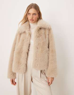 Gina Tricot - Jacke aus Kunstpelz in Cremeweiß