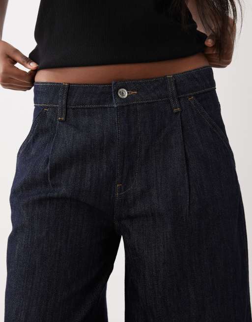 Gina Tricot – Jeans-Bermudashorts in blauer Rinse-Waschung, 4 von 5