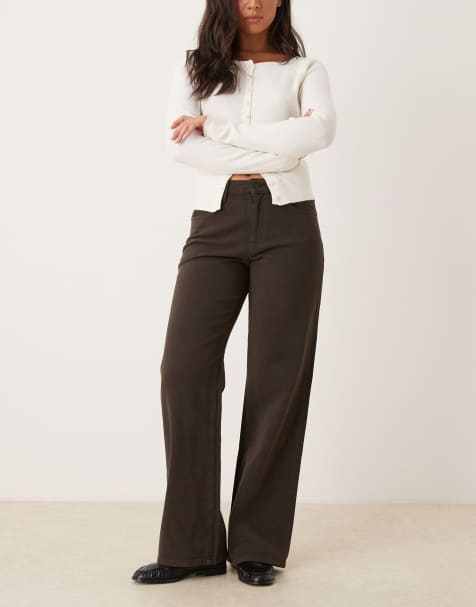 Gina Tricot – Jeans in brauner Waschung mit tiefem Bund und weitem Bein - view 1