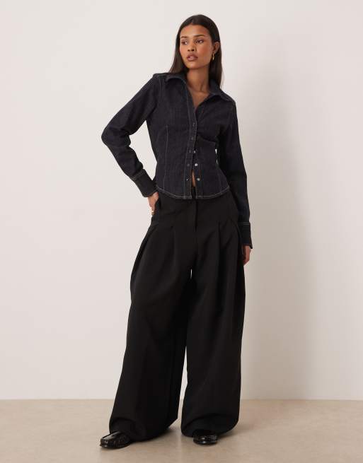 Gina Tricot – Jeanshemd in dunkelblauer Rinse-Waschung mit geraffter Taille, 2 von 4