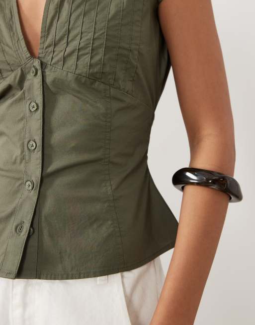 Gina Tricot – Kurzärmlige, taillierte Bluse in Olivgrün, 3 von 4