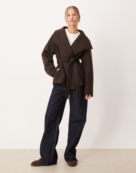 Gina Tricot – Kurzjacke in Braun mit hohem Kragen - view 1