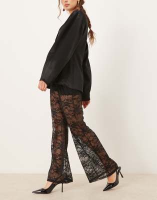 Lace 1