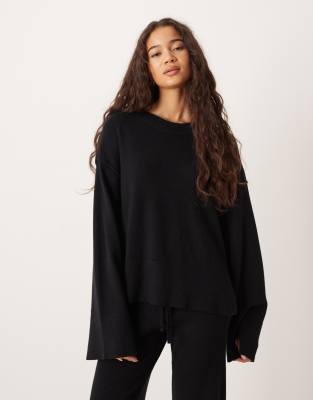 Gina Tricot - Langärmliger Feinstrickpullover in Schwarz mit Rundhalsausschnitt, Kombiteil