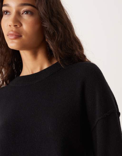 Gina Tricot – Langärmliger Feinstrickpullover in Schwarz mit Rundhalsausschnitt, Kombiteil, 2 von 4