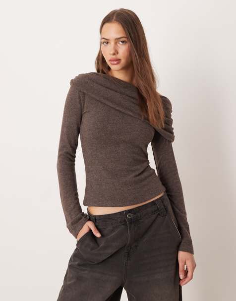 Gina Tricot – Langärmliges, drapiertes Oberteil in meliertem Braun mit One-Shoulder-Design - view 1