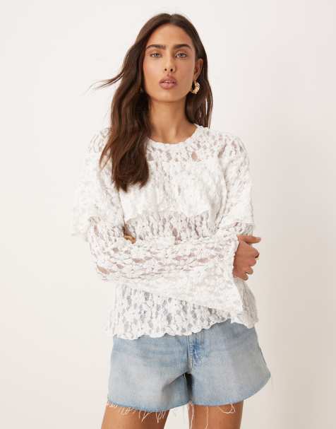 Gina Tricot – Langärmliges Jersey-Oberteil in Vintage-Weiß mit Muschelspitze und Cape-Ärmeln - view 1