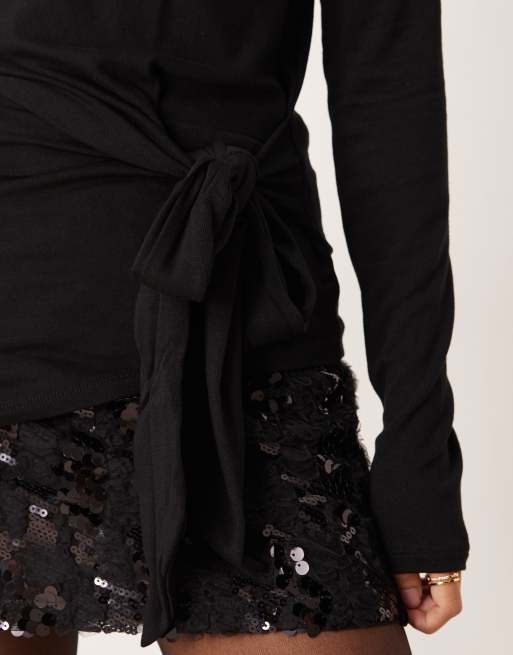 Gina Tricot – Langärmliges Oberteil in Schwarz mit asymmetrischem Bindedetail, 2 von 4