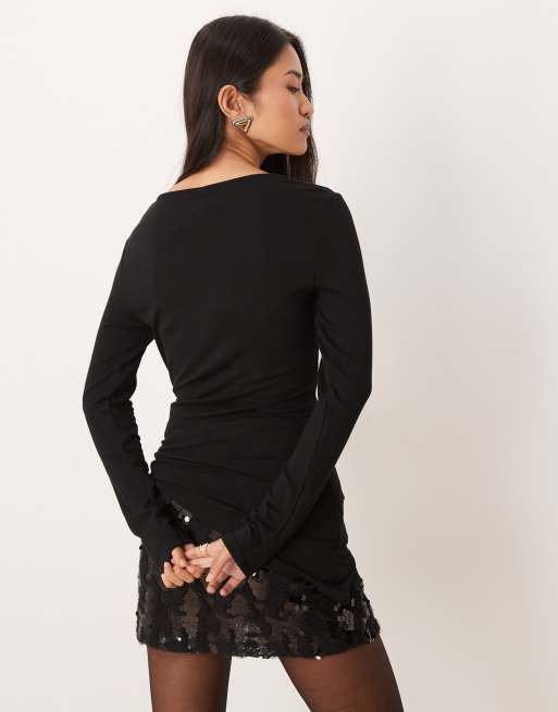 Gina Tricot – Langärmliges Oberteil in Schwarz mit asymmetrischem Bindedetail, 4 von 4