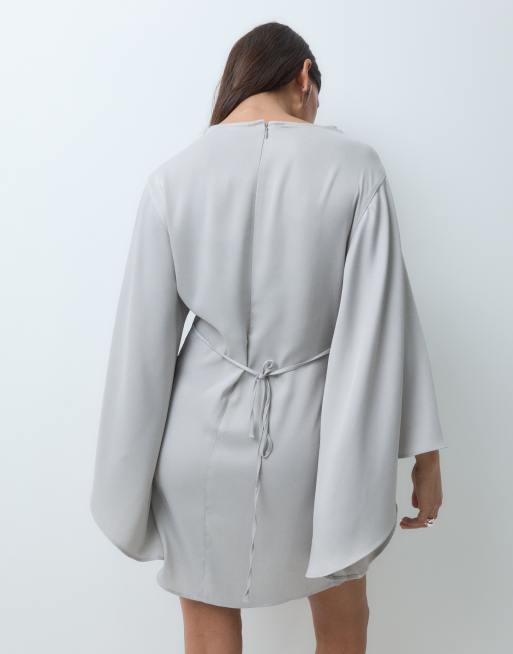 Gina Tricot langärmliges Satin-Minikleid mit Keyhole-Ausschnitt in Grau, 5 von 5