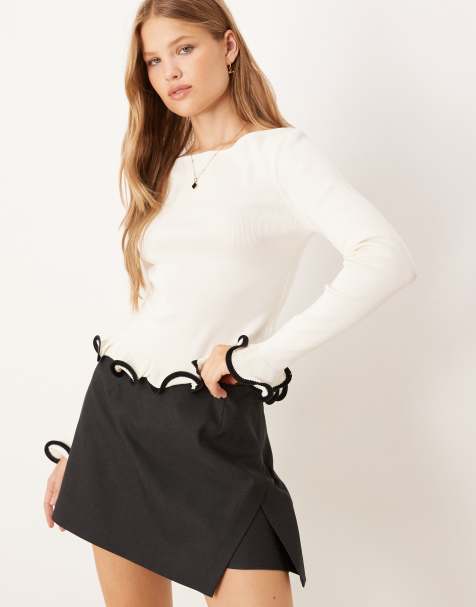 Gina Tricot – Langärmliges Strickoberteil in Weiß mit ausgestellten Bündchen - view 1