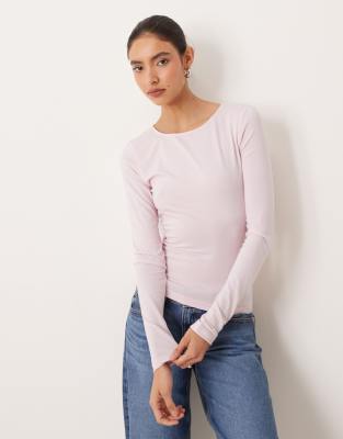 Gina Tricot - Langärmliges, weiches Jersey-Oberteil in Rosa mit Rundhalsausschnitt