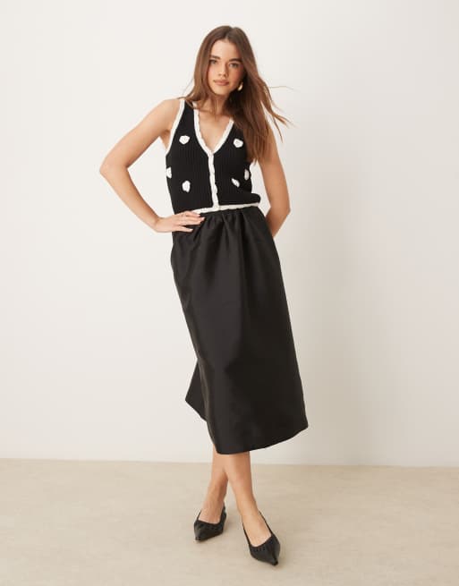 Gina Tricot - Lange volumineuze midi rok met bolle zoom in zwart