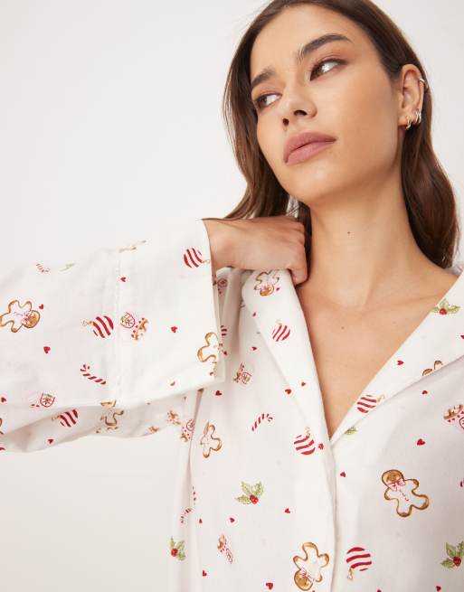 Gina Tricot - Langærmet hvid pyjamasskjorte i flonel med juleprint, 3 af 4