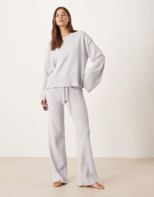 Gina Tricot – Ljusgrå, finstickade byxor med ribbad design och raka ben, del av set