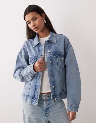 Gina Tricot - Locker geschnittene Jeansjacke in hellblauer Waschung