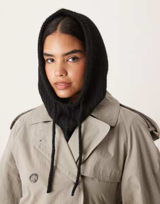 Gina Tricot - Locker sitzende Balaklava-Kapuze aus Strickstoff in Schwarz