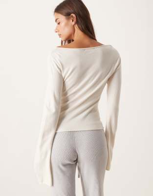 Gina Tricot Long Sleeve Boatneck Fine Knit Top In White