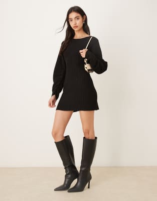 - Gina Tricot black 16790₽