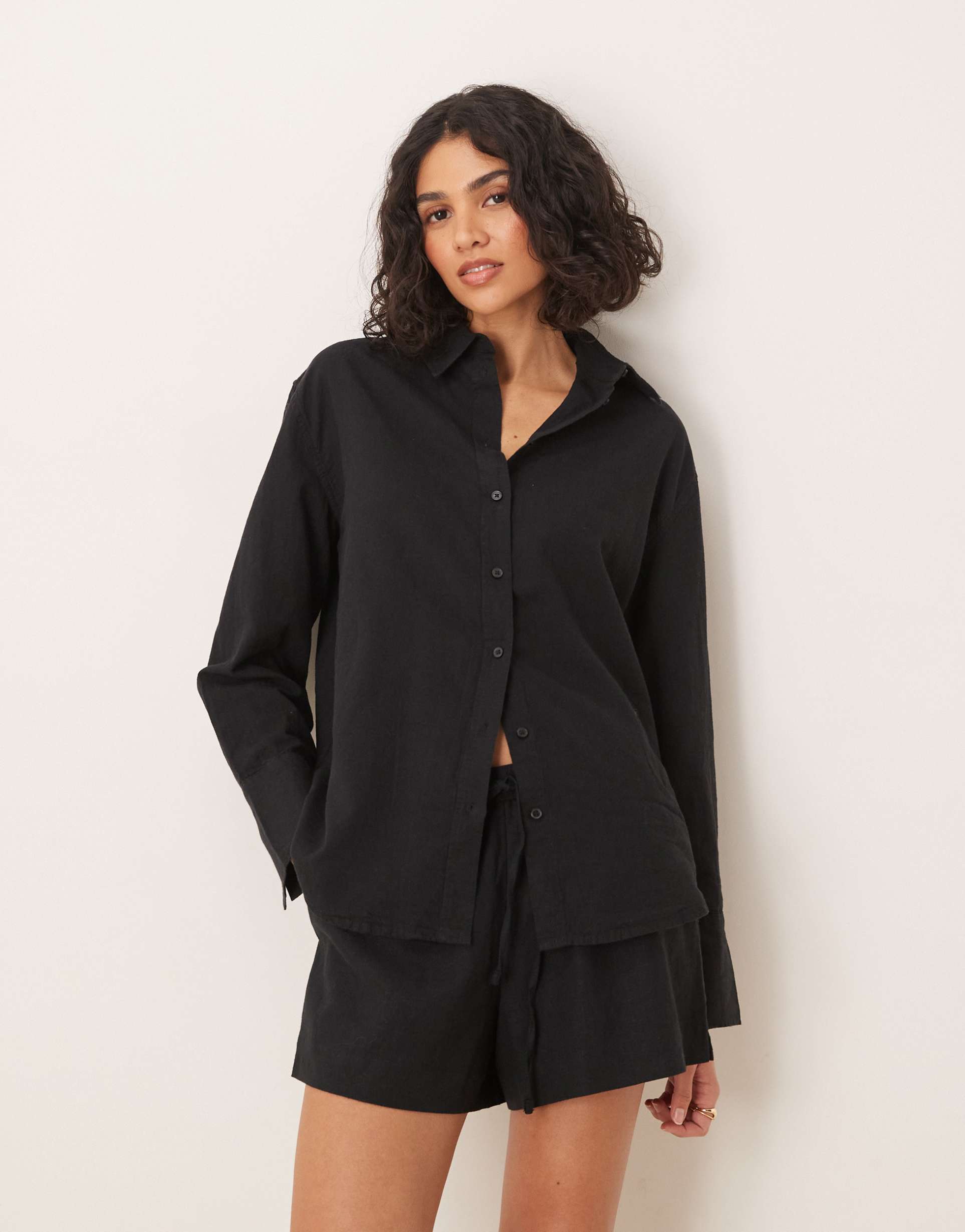 gina tricot long sleeve linen shirt in black