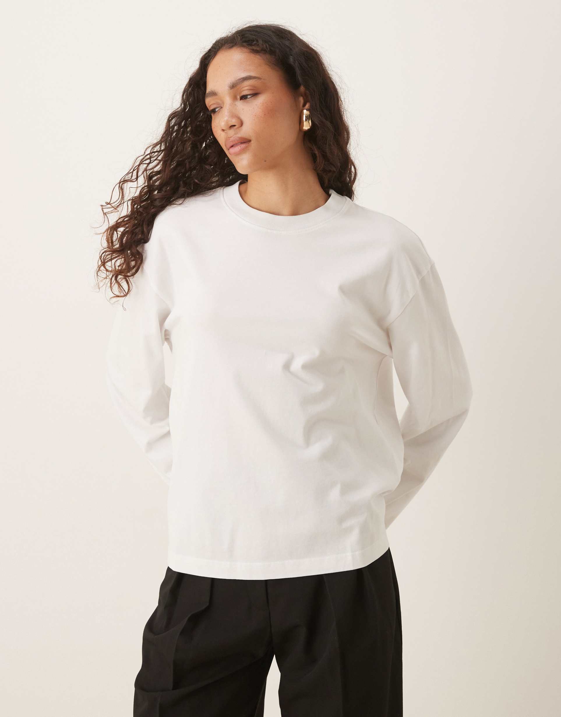 gina tricot long sleeve relaxed fit t-shirt in white