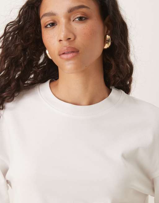 Gina Tricot long sleeve relaxed fit t-shirt in white, 3 of 4