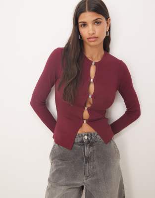 Gina Tricot Long Sleeve Ribbed Buckle Top In Red