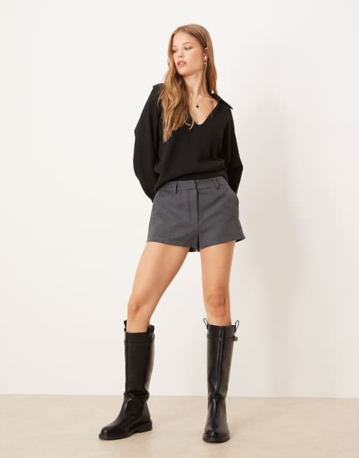 Gina Tricot long sleeve v neck collar knitted sweater in black, 3 of 4