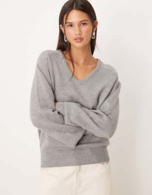 Gina Tricot Long Sleeve V-neck Knit Sweater In Gray