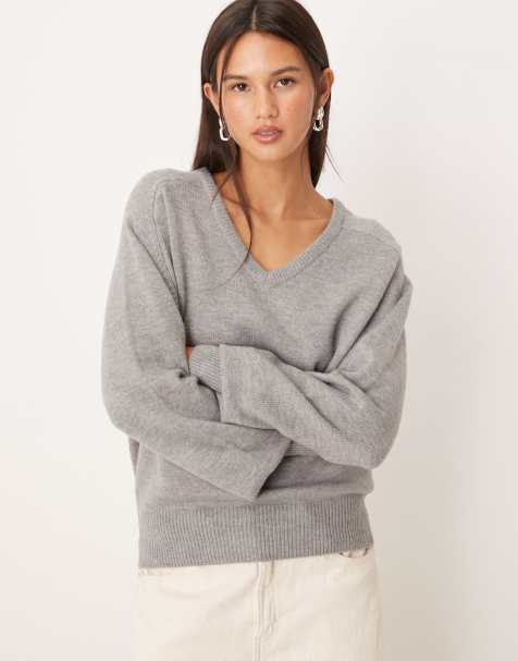 Gina Tricot long sleeve V-neck knit sweater in mid gray melange - view 1