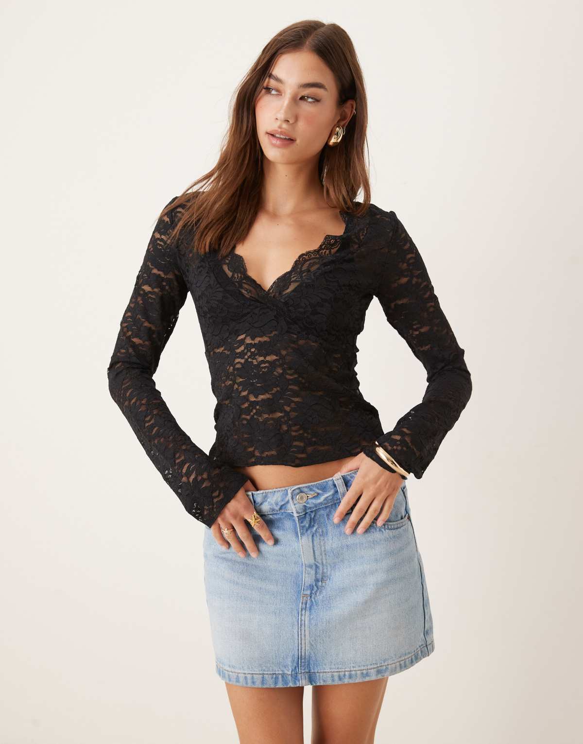 Gina Tricot long sleeve v neck lace top in black