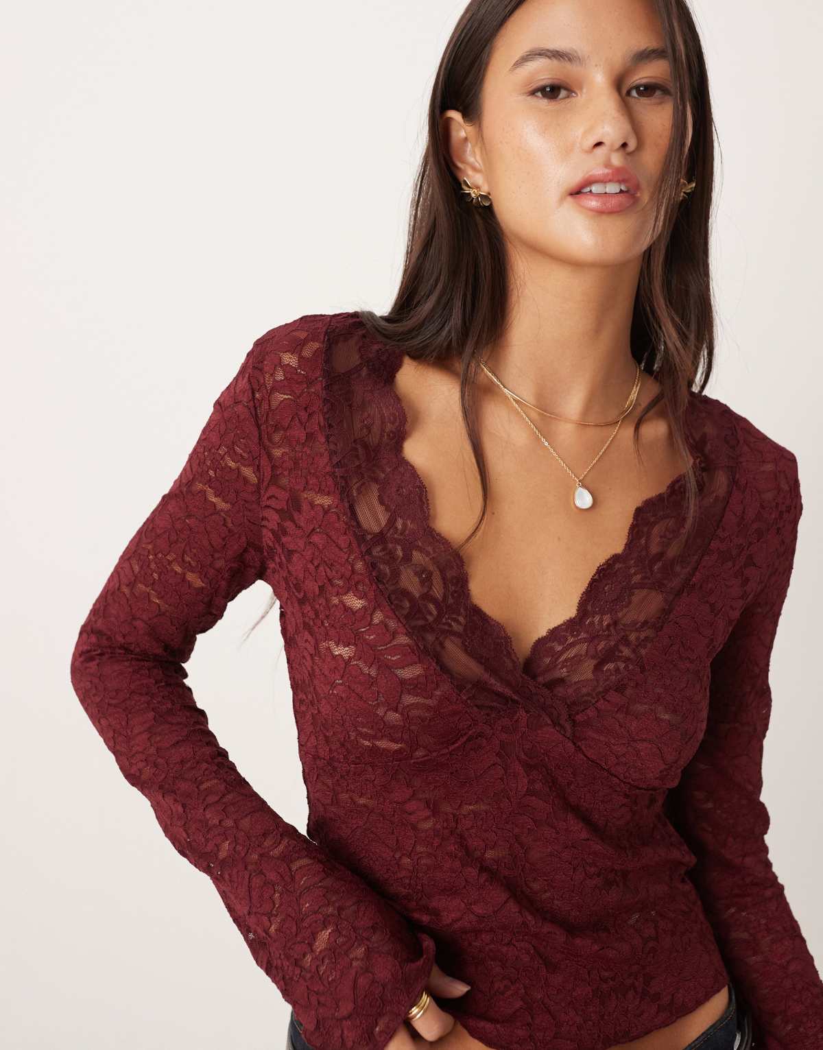 Gina Tricot long sleeve v neck lace top in burgundy