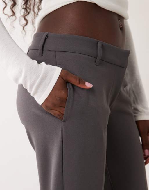 Gina Tricot Low-Waist Straight-Leg Jersey-Hose in Grau, 4 von 5