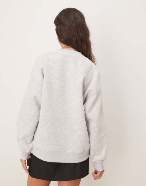 Gina Tricot - Lysegråmeleret oversized sweatshirt med 'Paris'-logo, 4 af 4