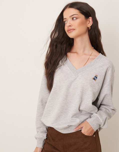 Gina Tricot - Lysegråmeleret sweater med V-hals og teddybjørnegrafik i afslappet pasform - view 1