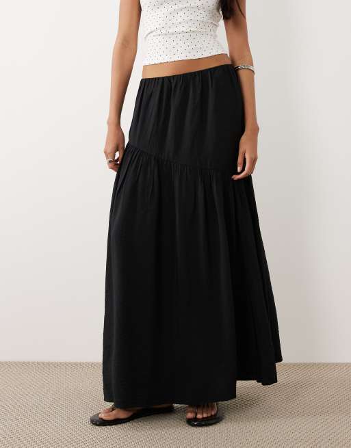 Gina Tricot – Maxirock in Schwarz mit tiefer Taille, 2 von 5